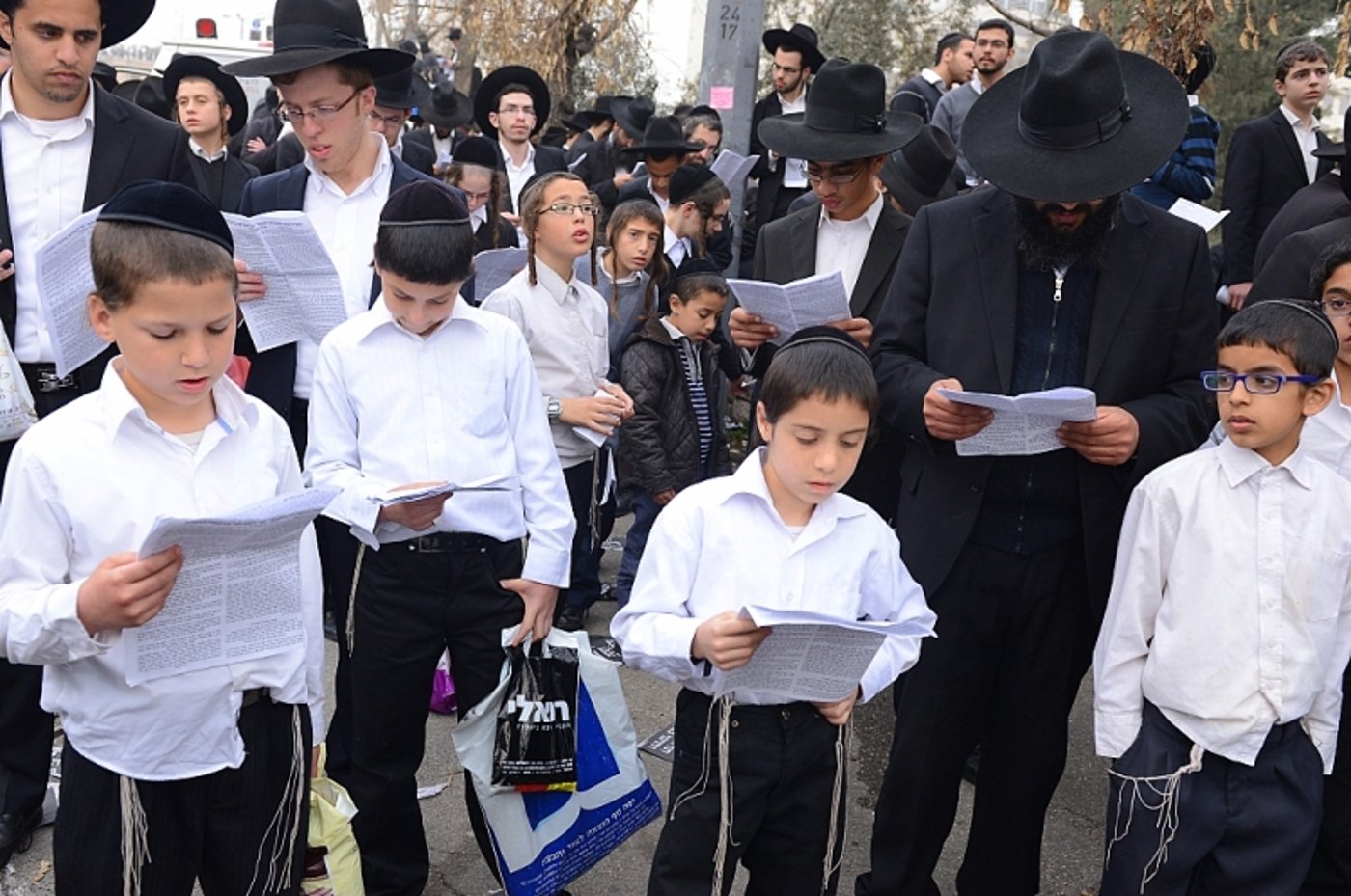 שישים ריבוא התאחדו נגד רדיפת לומדי התורה • גלריה מסכמת