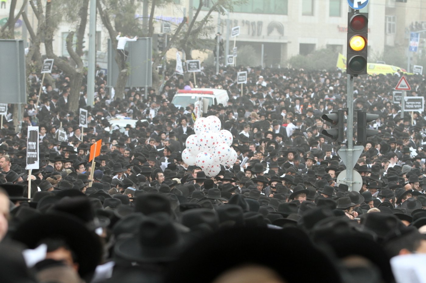 גלריה: בימת "עצרת המיליון"
