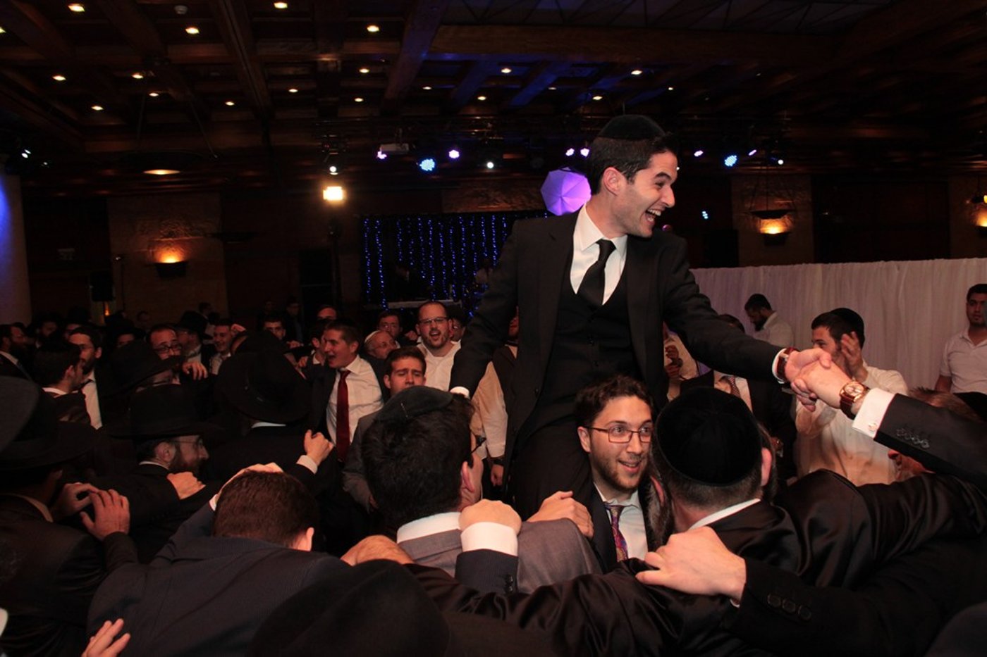 גלריה: כל המי ומי בחתונת יקי אדמקר