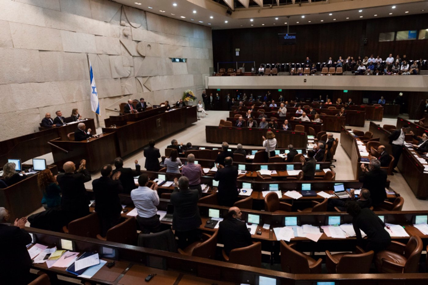 הפלונטר של המועמדים לנשיאות: חוק הגיוס
