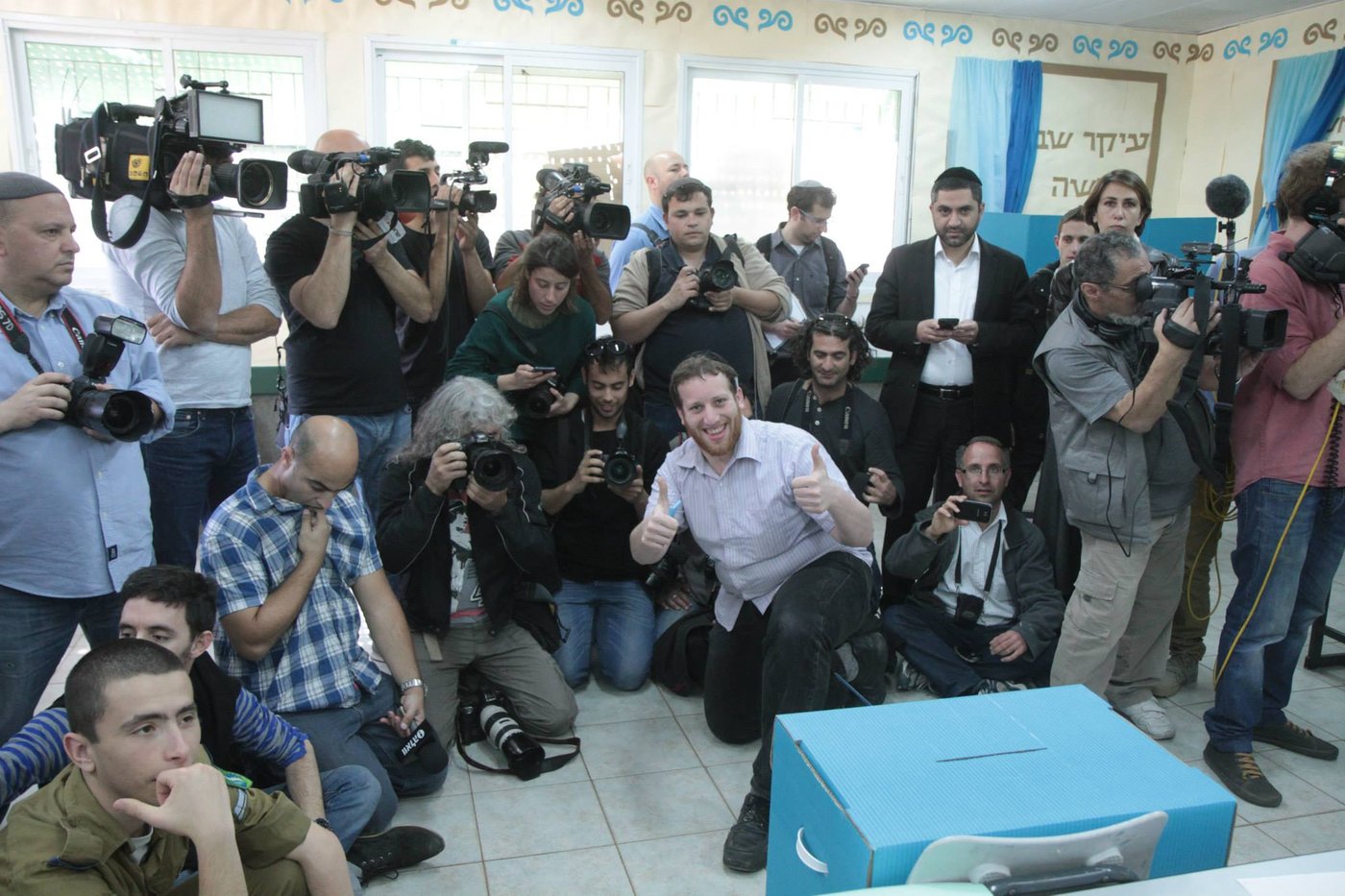 תמונות: משה אבוטבול בוחר במשה אבוטבול