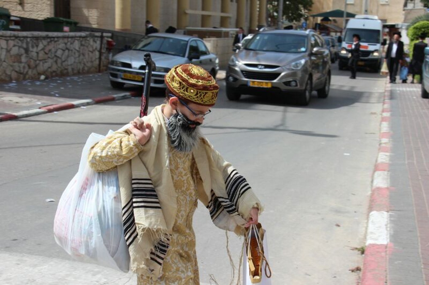 חגיגות פורים בבני ברק תשע"ד • צפו בגלריית תמונות