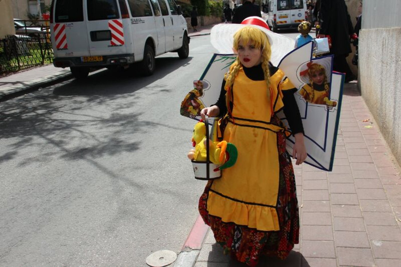 חגיגות פורים בבני ברק תשע"ד • צפו בגלריית תמונות