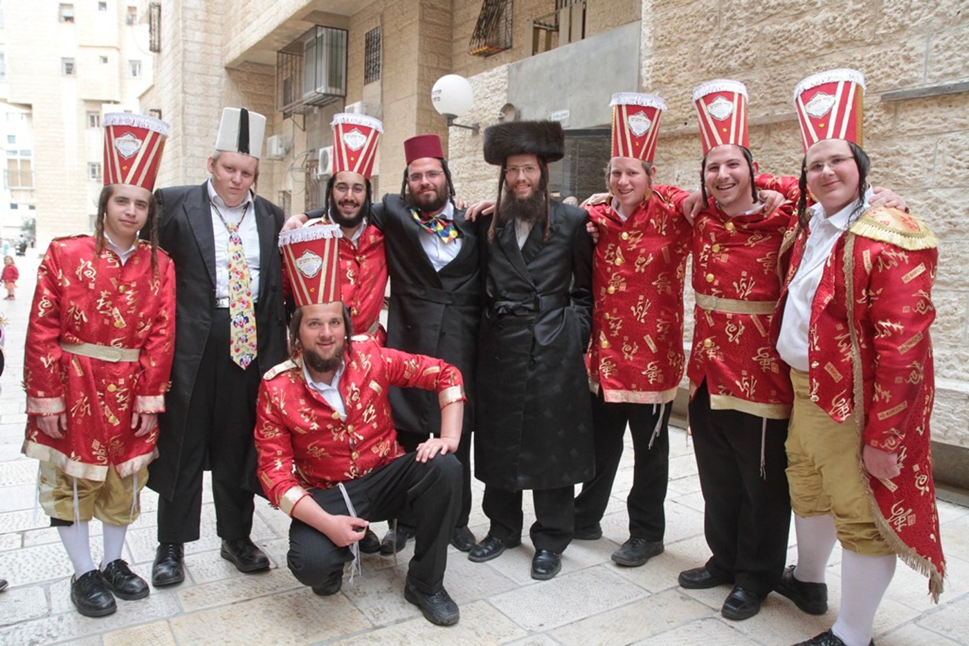 פורים בירושלים • הגלריה של יעקב לדרמן