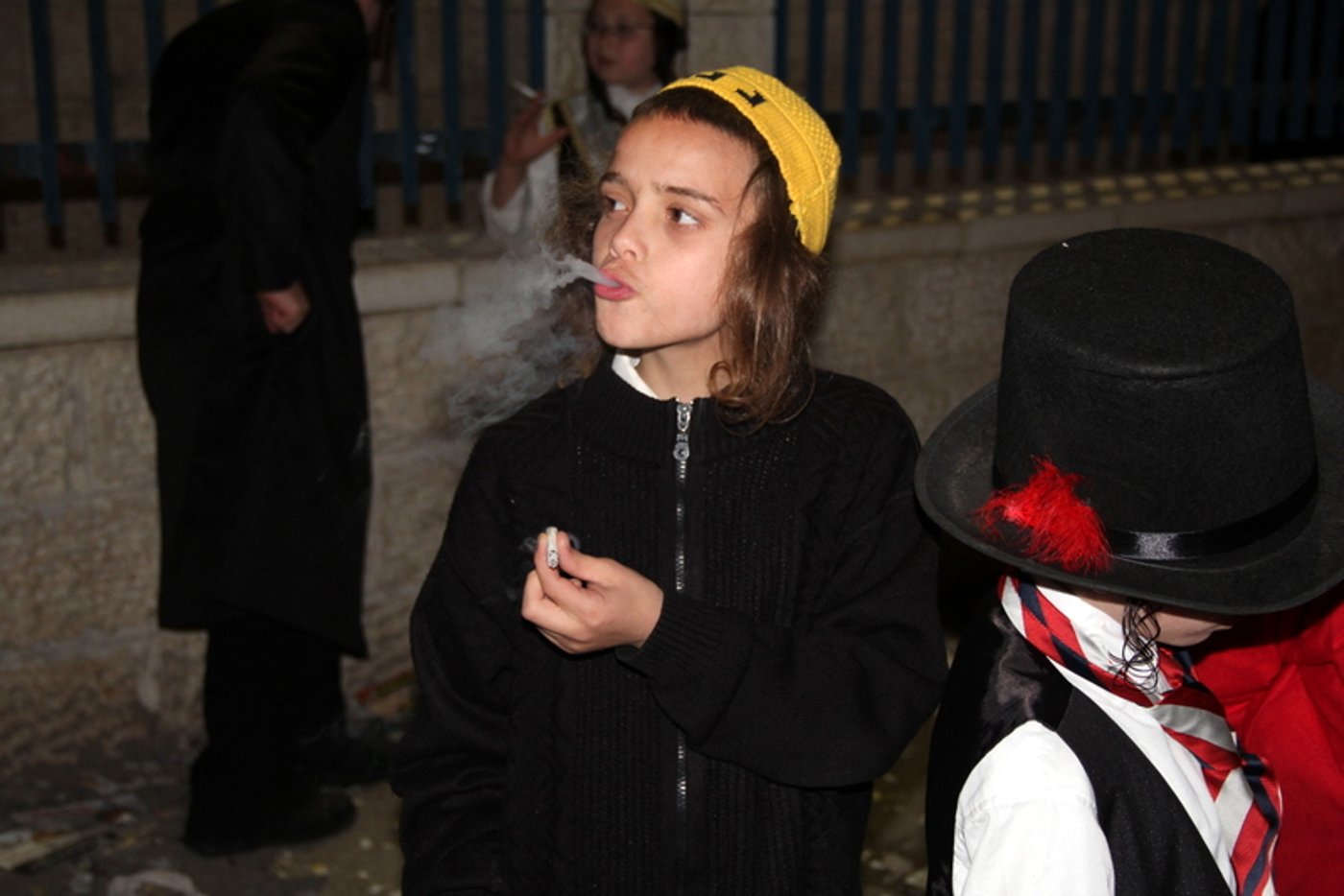 פורים במאה שערים • תיעוד מרתק