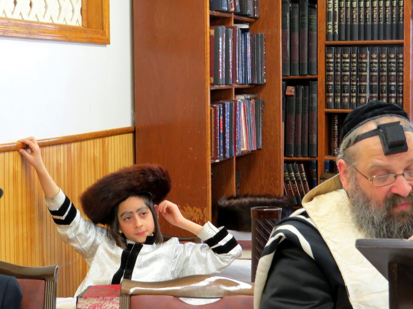 צפו בגלרית ענק: חגיגות פורים במונסי