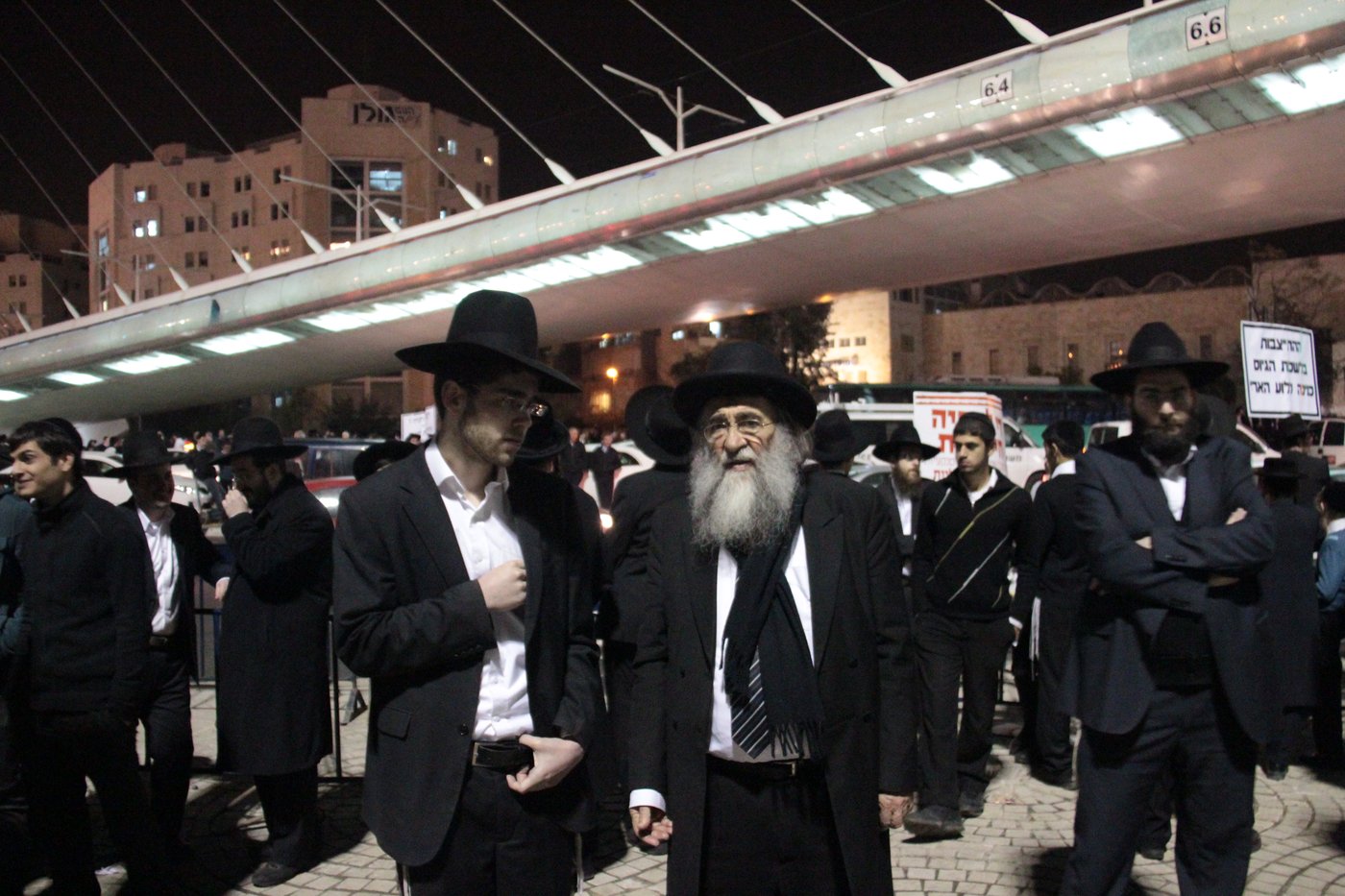 בסיום ההפגנה בי-ם: עימות אלים בין המפגינים החרדים