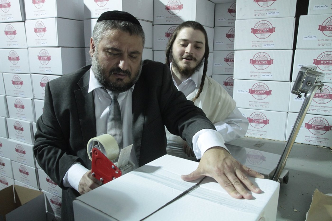 תיעוד: משה אבוטבול אופה מצות