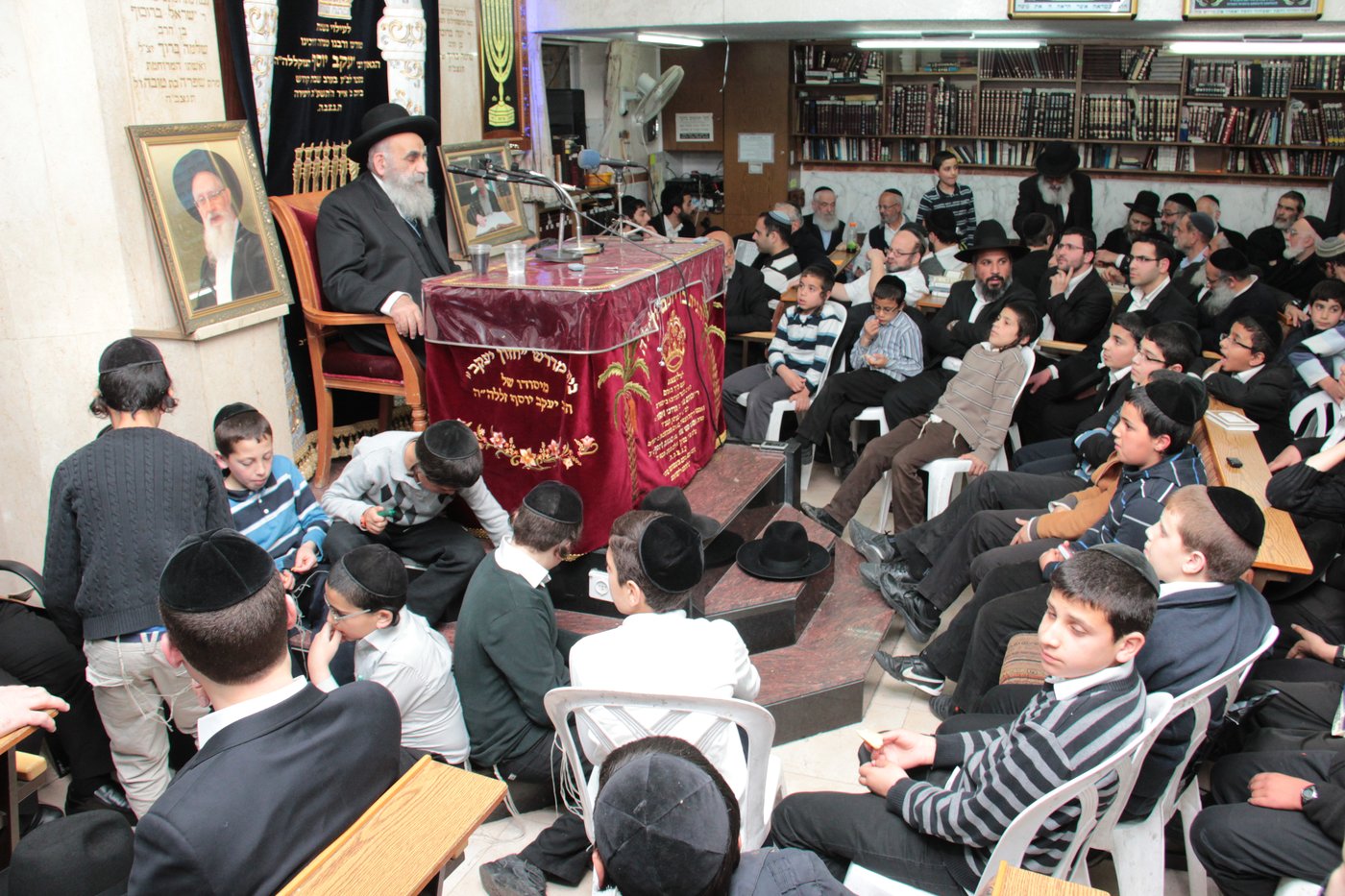 תיעוד: עצרת מספד לרגל 12 חודשים לפטירת הגאון רבי יעקב יוסף זצ"ל