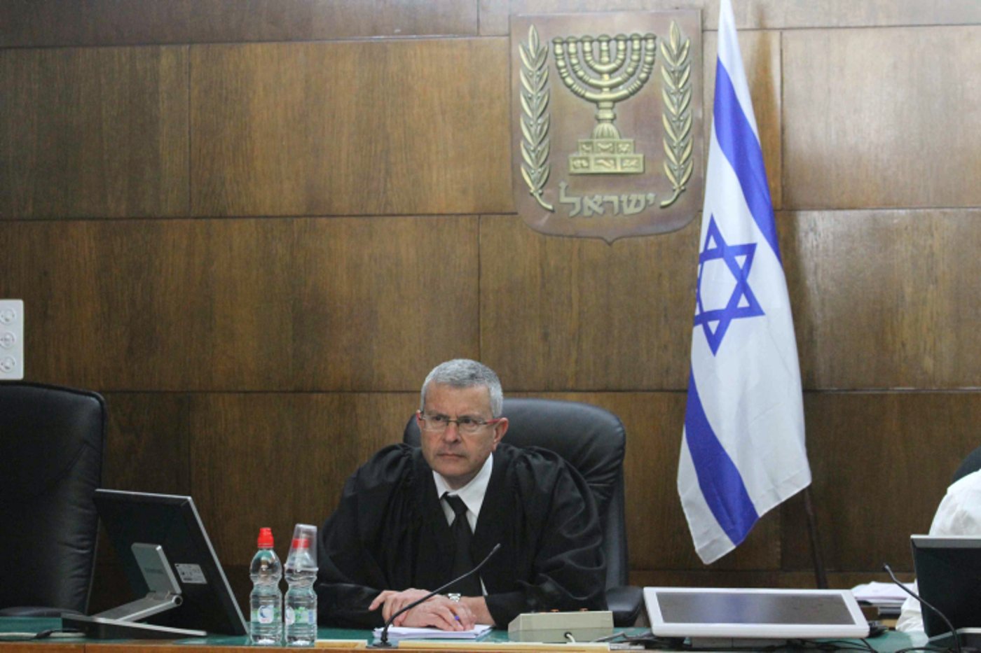 ההכרעה בפרשת הולילנד בתמונות • תיעוד מבית המשפט
