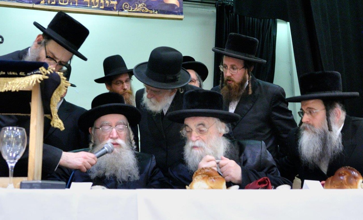 צפו: מיליארדרים ואדמו"רים חגגו יחד