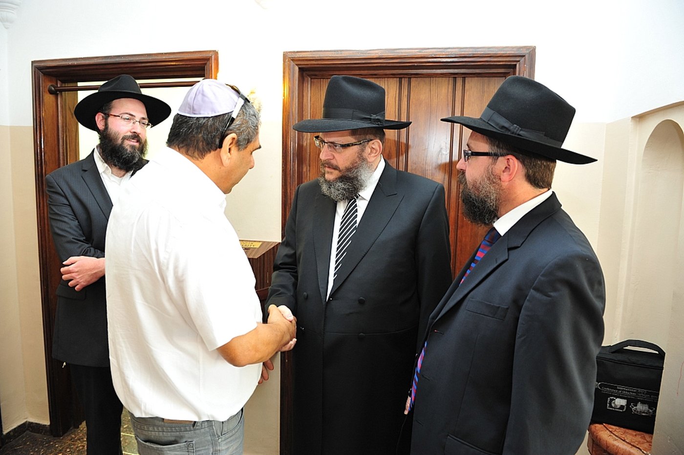 אחרי נתניהו; מבקר המדינה הגיע לבקר בפר חב"ד