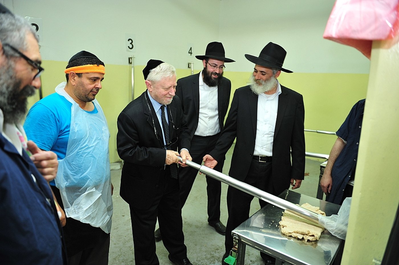אחרי נתניהו; מבקר המדינה הגיע לבקר בפר חב"ד