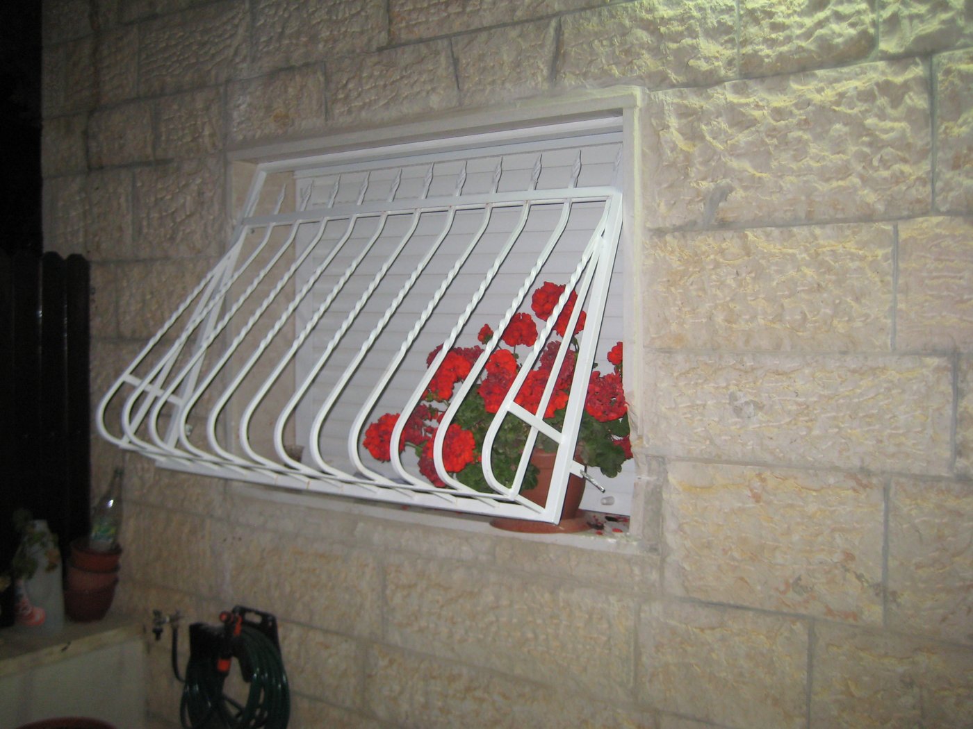 חשש מגנבים ברמות: "מפחיד לצאת מהבית"