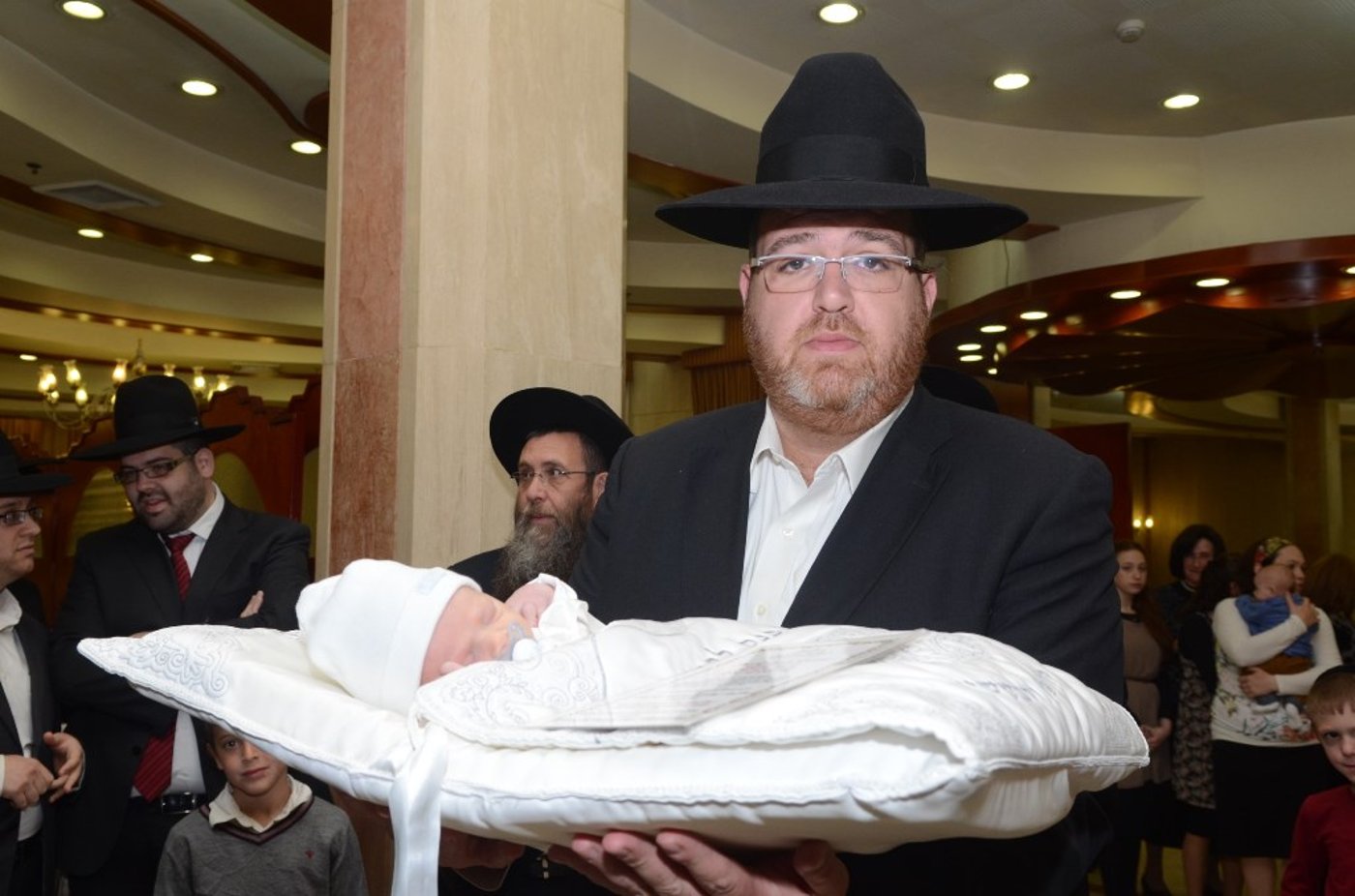 גלריה: שמחת הברית לבן העיתונאי יחיאל סבר