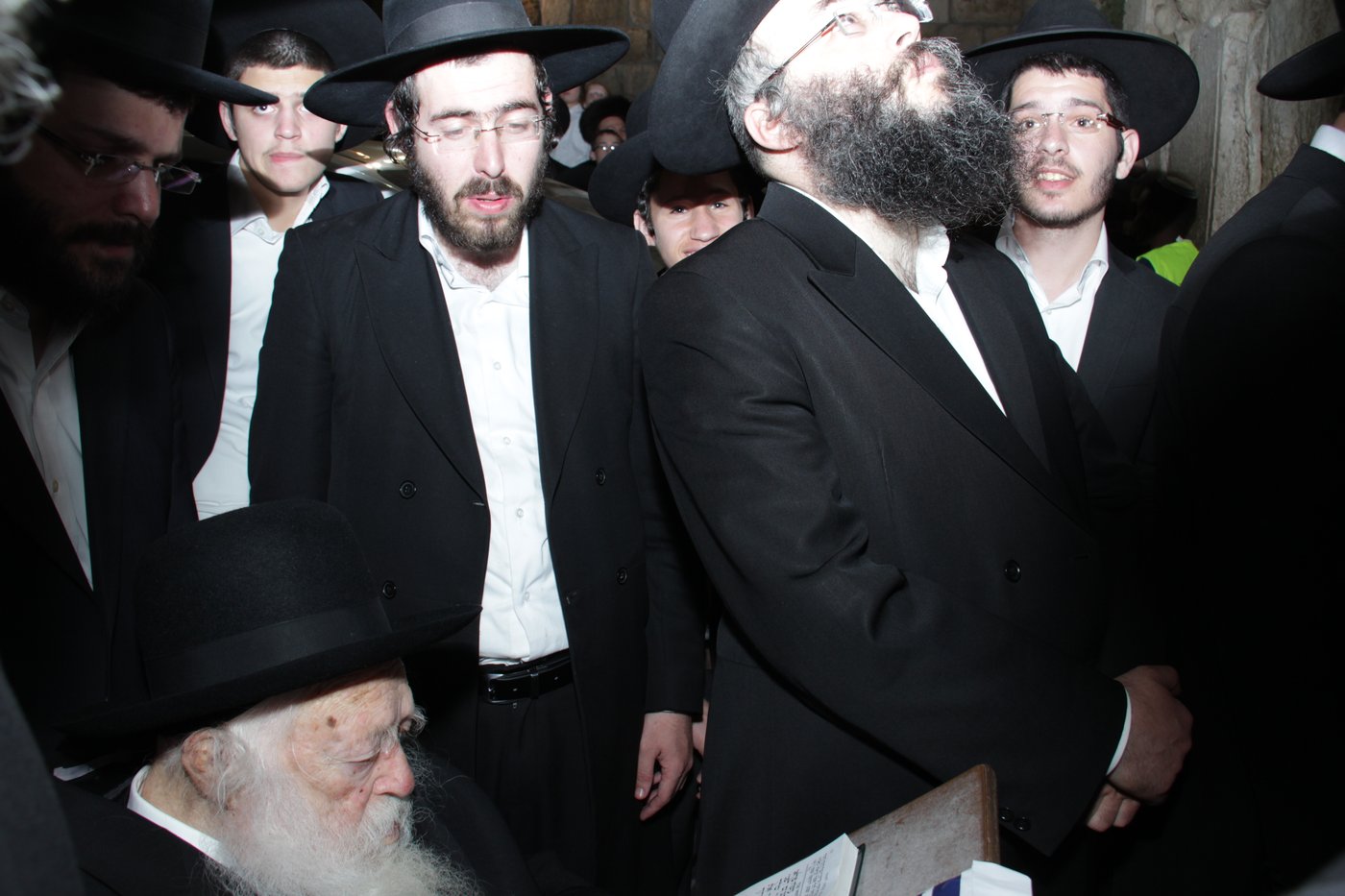 א' דחוה"מ פסח הגר"ח קנייבסקי עלה לרגל • גלריית ענק