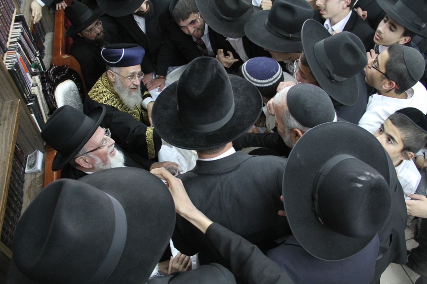 "הקבלת פני רבו" לגר"י יוסף • צפו
