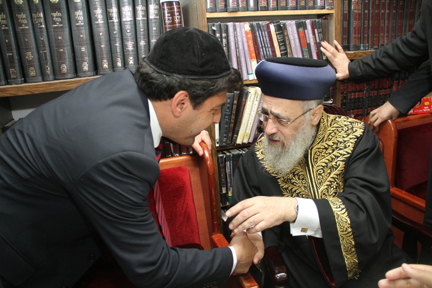 "הקבלת פני רבו" לגר"י יוסף • צפו