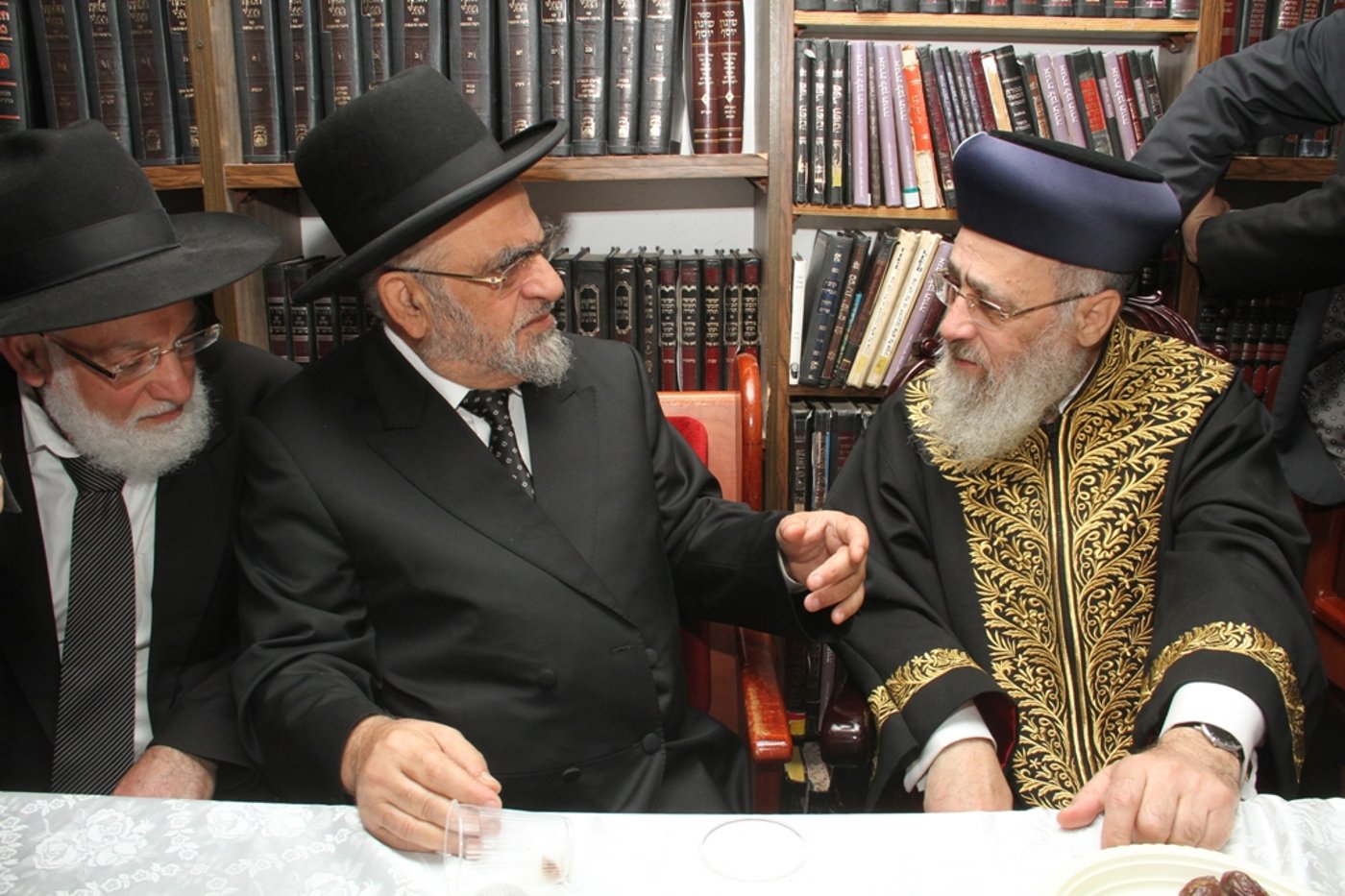 "הקבלת פני רבו" לגר"י יוסף • צפו