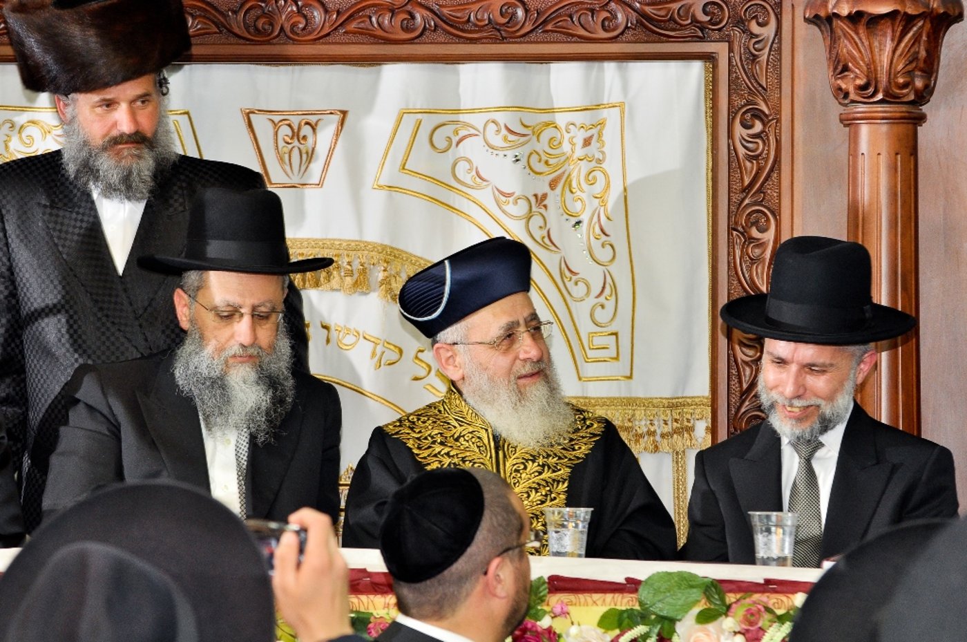 תיעוד: הרב זמיר כהן הוכתר לרב שכונת "אתרוג" בביתר עילית