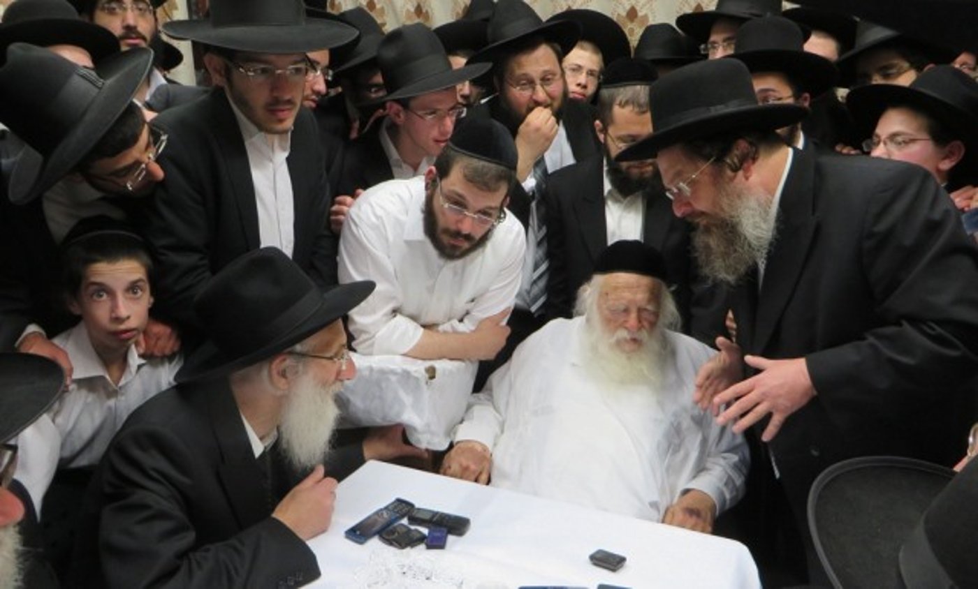 צפו: הכתרת הרב יעקב סטפנסקי לראש ישיבת "תורה בתפארתה"