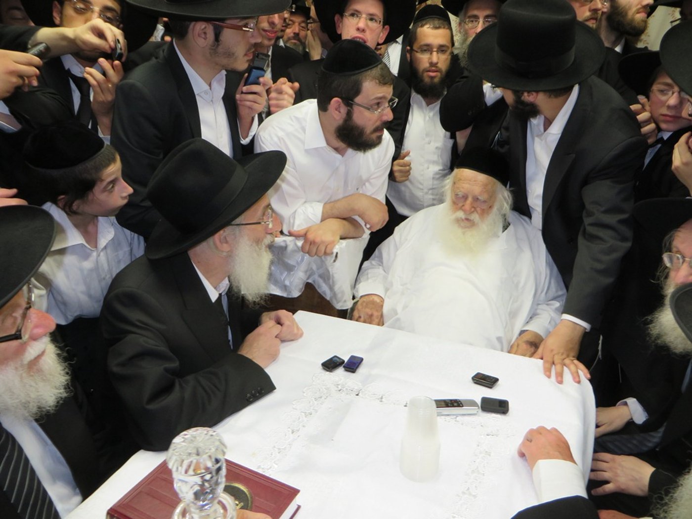 צפו: הכתרת הרב יעקב סטפנסקי לראש ישיבת "תורה בתפארתה"