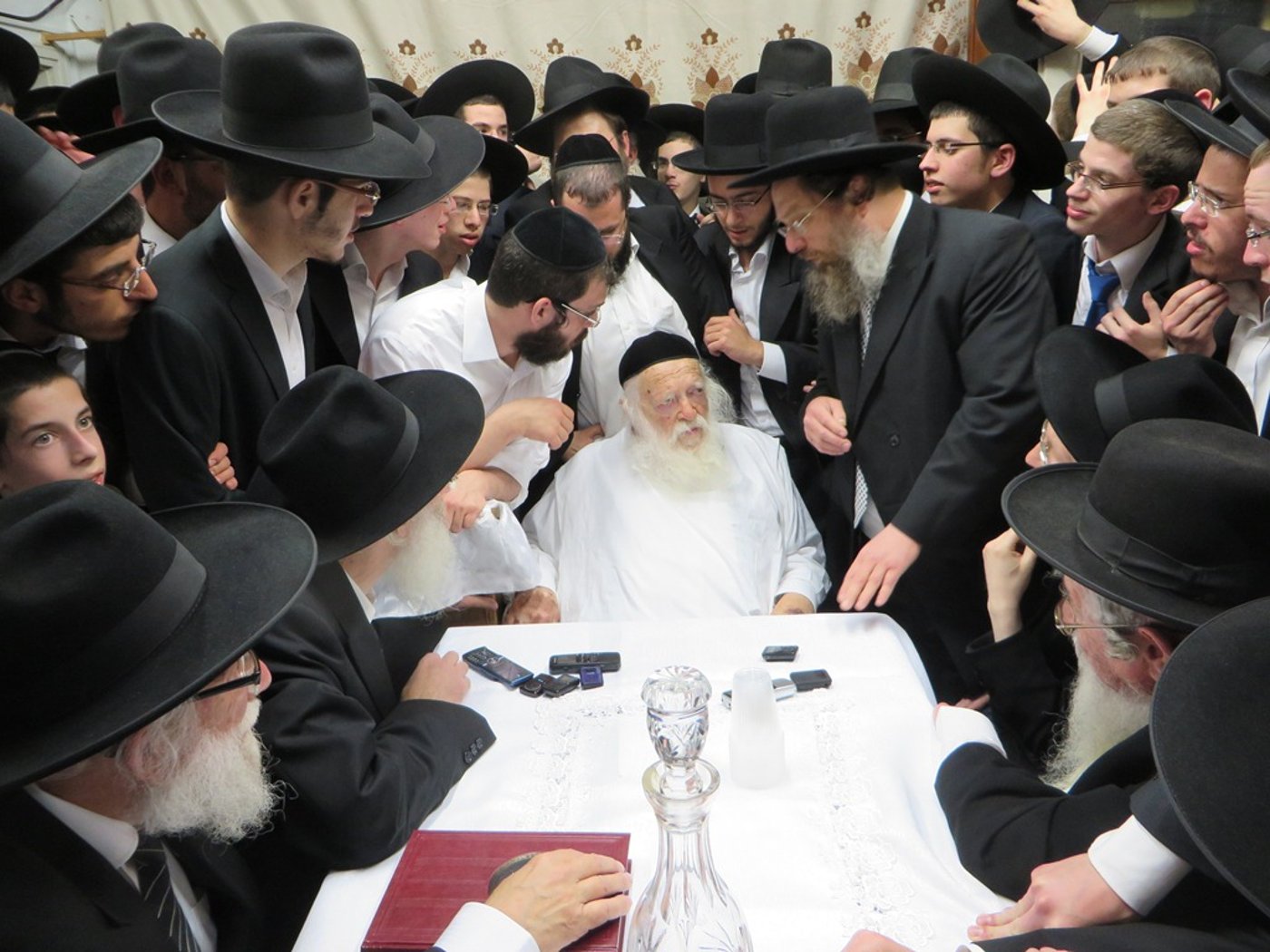 צפו: הכתרת הרב יעקב סטפנסקי לראש ישיבת "תורה בתפארתה"