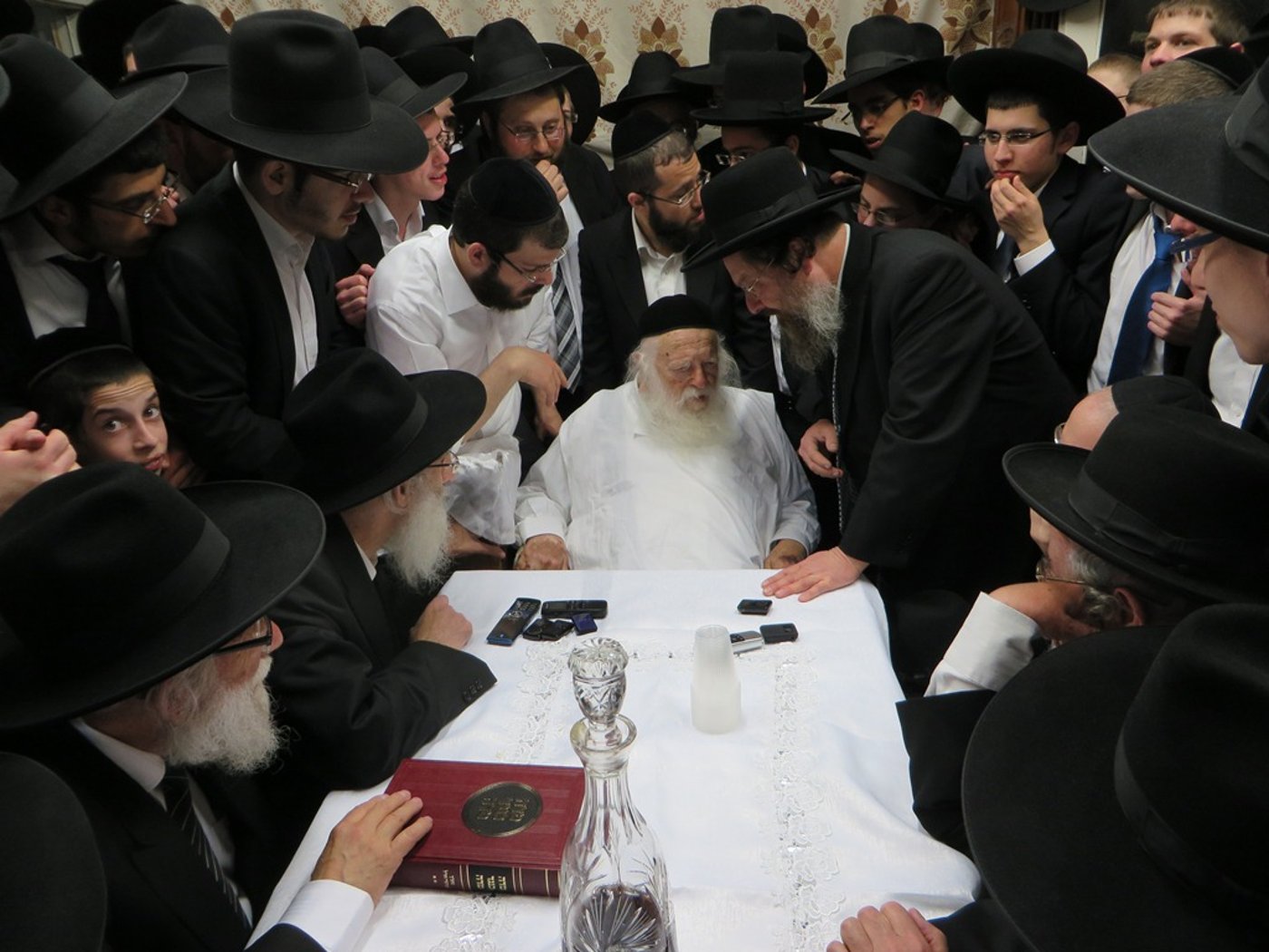 צפו: הכתרת הרב יעקב סטפנסקי לראש ישיבת "תורה בתפארתה"