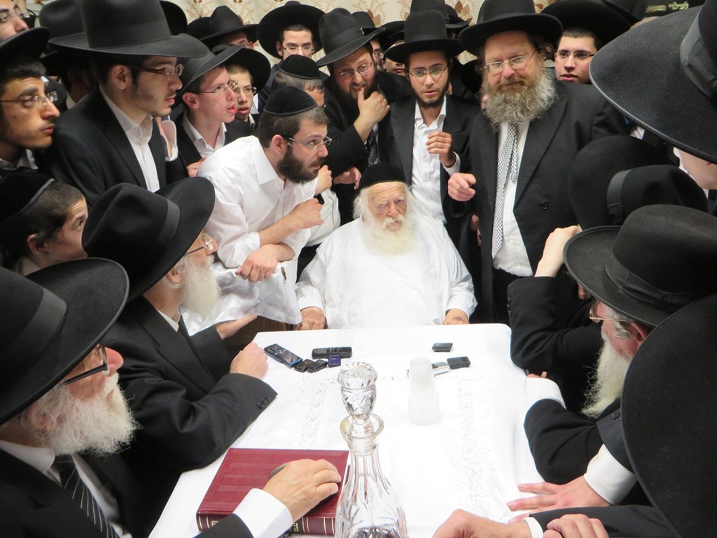 צפו: הכתרת הרב יעקב סטפנסקי לראש ישיבת "תורה בתפארתה"