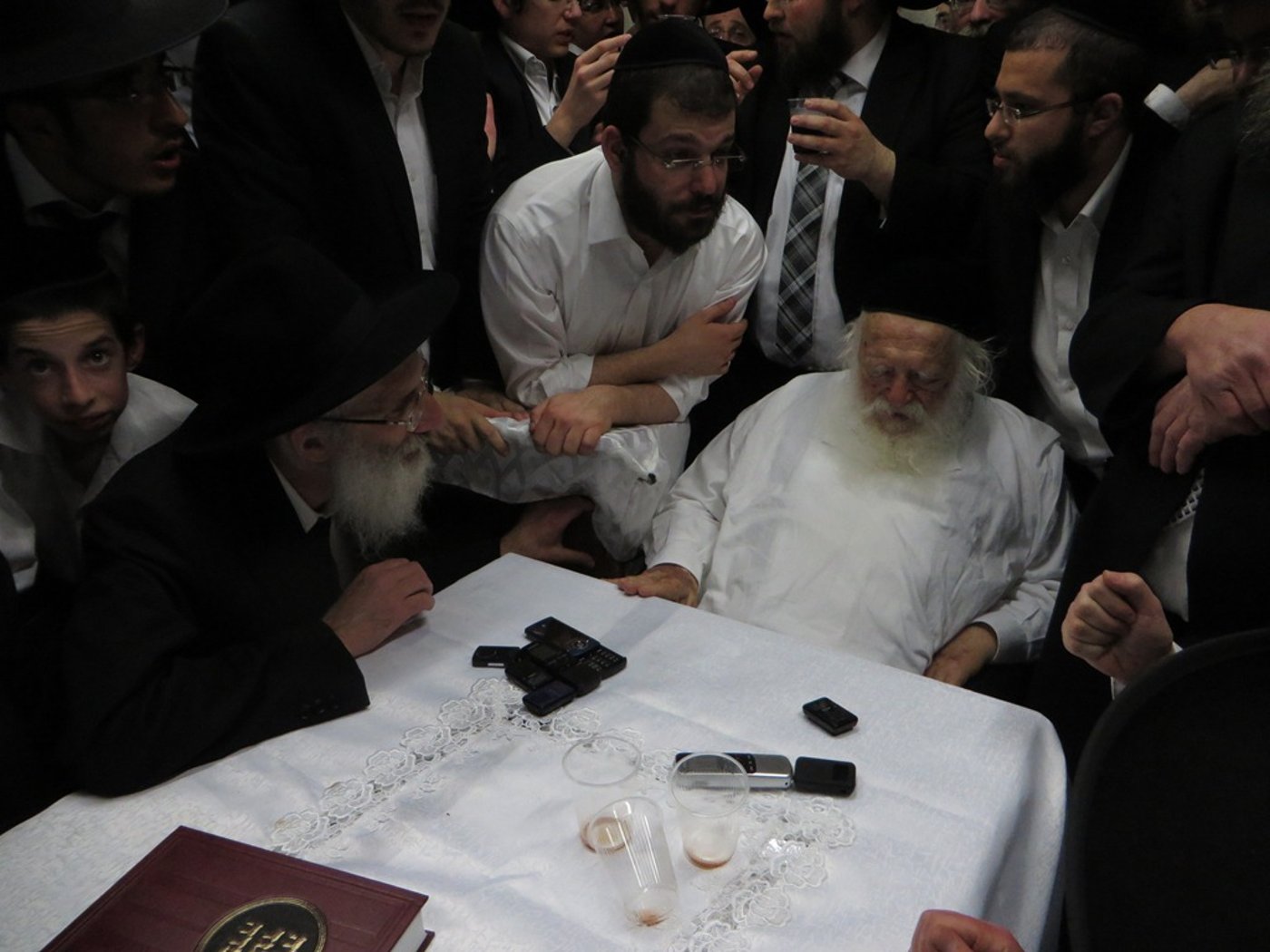 צפו: הכתרת הרב יעקב סטפנסקי לראש ישיבת "תורה בתפארתה"