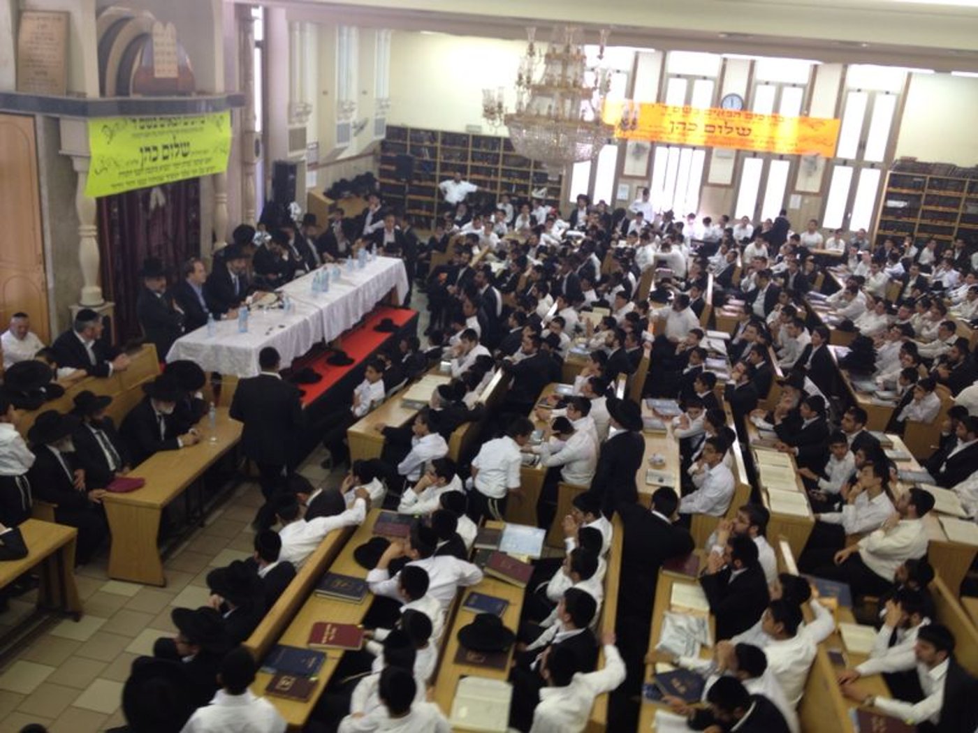 ומי הרב המקדים לשיעור נשיא מועצת החכמים? אריה דרעי