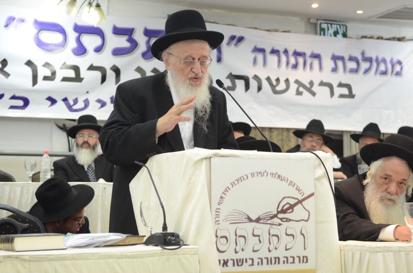 הרב צבי פרידמן: החילונים רוצים שנהיה בהמות כמותם