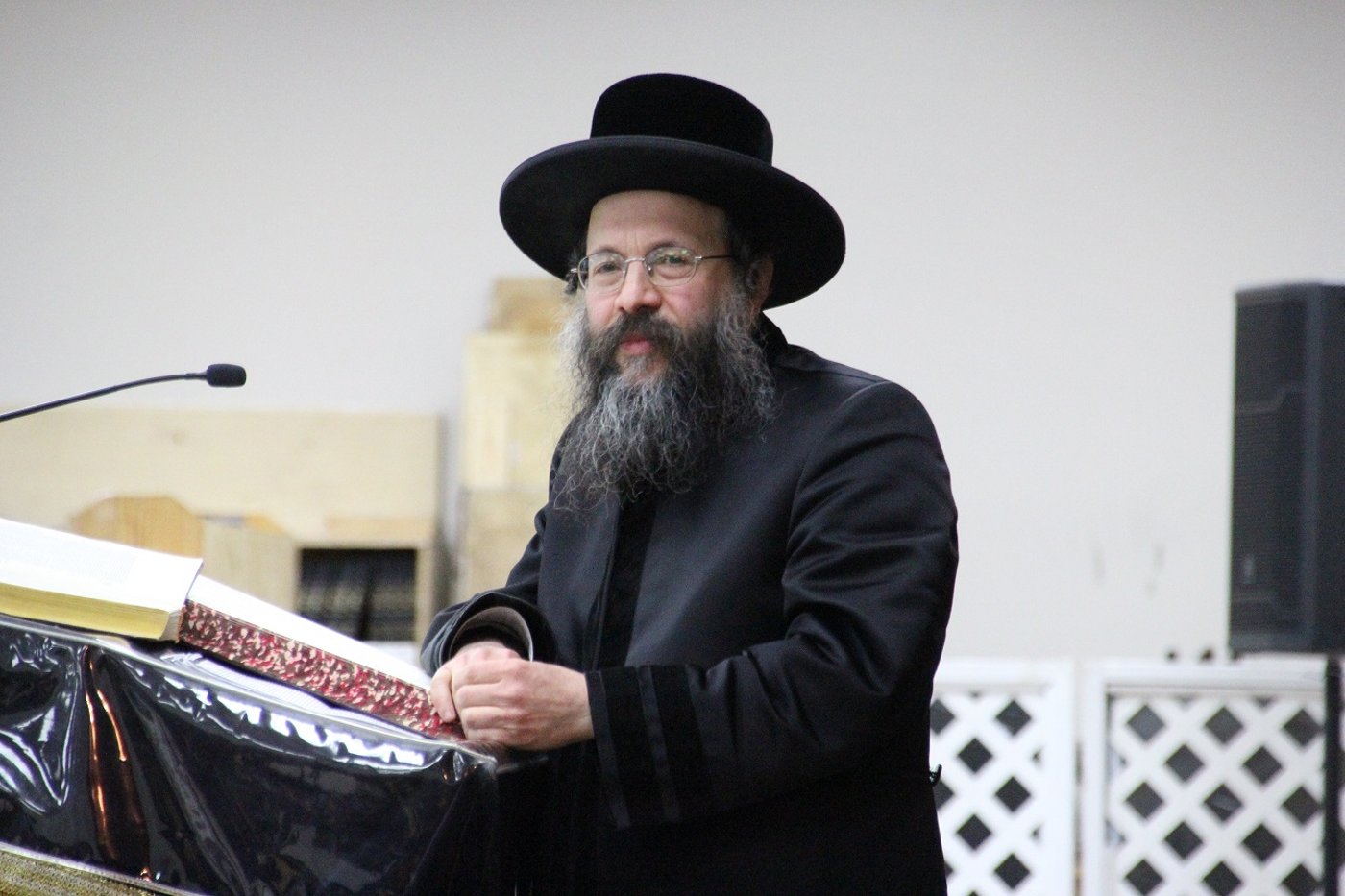 באבוב: האדמו"ר ביקש והחסידים למדו