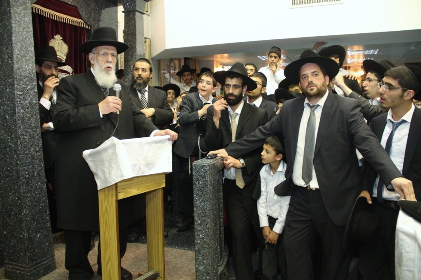 גלריה: הרב שלום כהן שבת בבני ברק