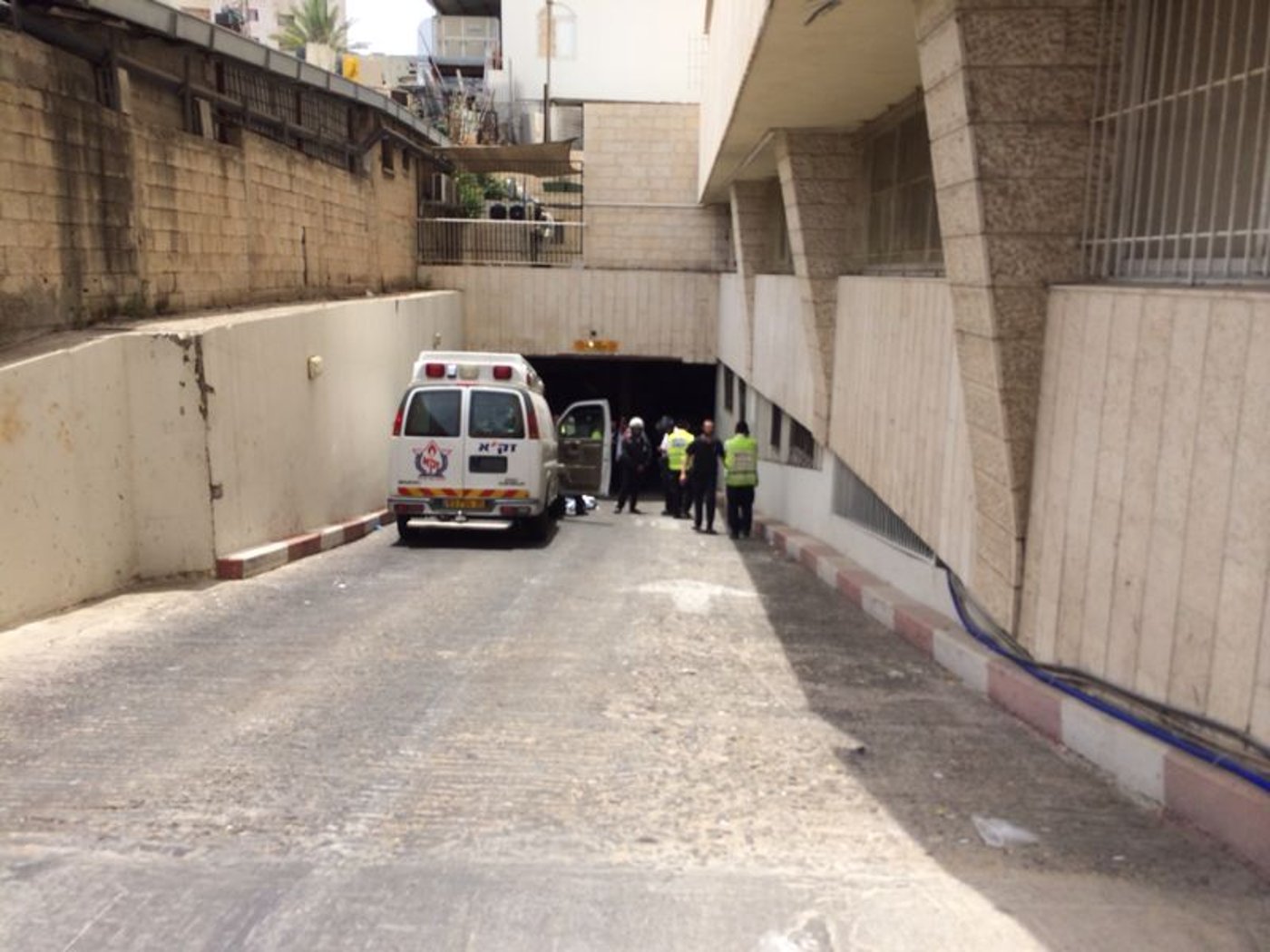 טרגדיה בב"ב: נפל מגובה רב ונהרג