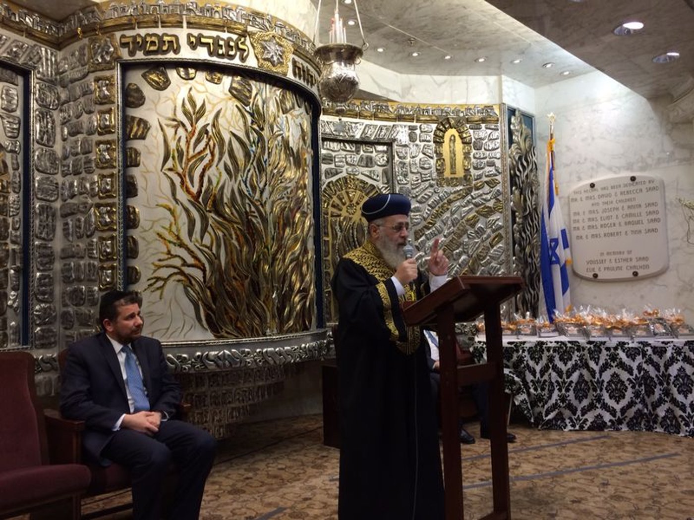 תיעוד: הראשל"צ הגאון רבי יצחק יוסף בשיעור בניו יורק