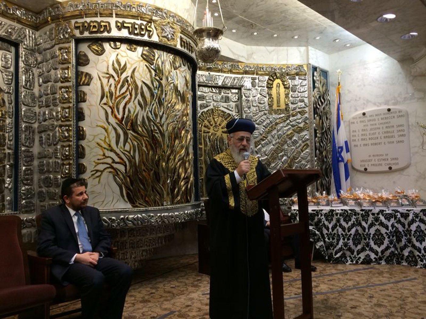 תיעוד: הראשל"צ הגאון רבי יצחק יוסף בשיעור בניו יורק