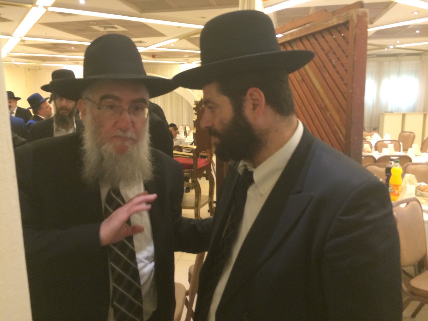 דוד שפירא ערך ברית לבנו - מי השתתף ומי נעדר? • סיקור וגלריה