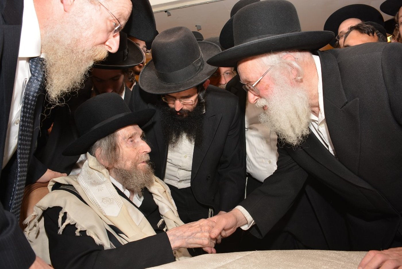דוד שפירא ערך ברית לבנו - מי השתתף ומי נעדר? • סיקור וגלריה