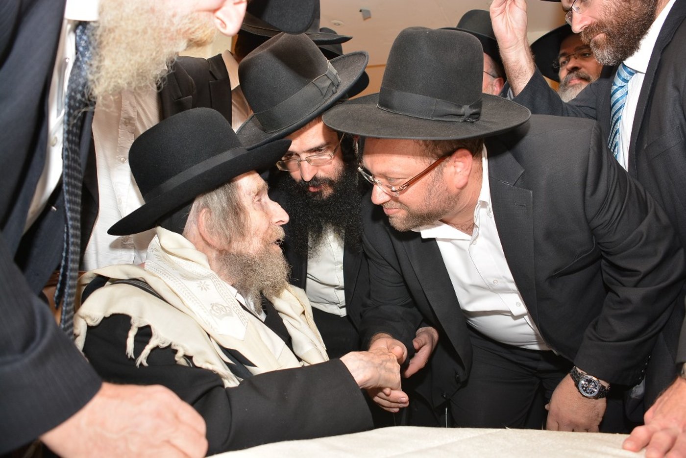 דוד שפירא ערך ברית לבנו - מי השתתף ומי נעדר? • סיקור וגלריה