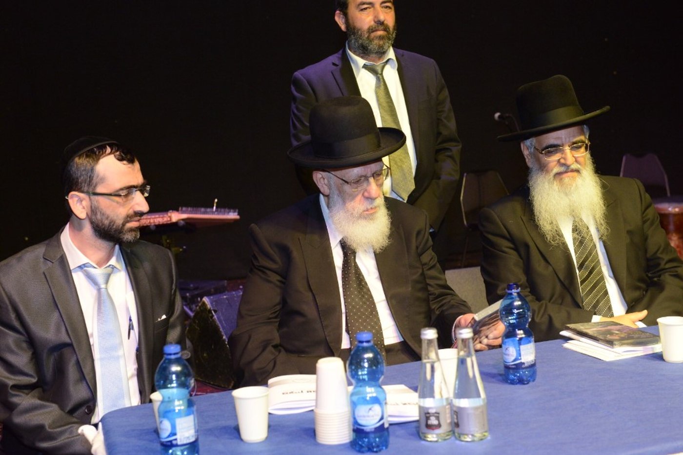 נשיא מועצת חכמי התורה והראשל"צ חיזקו את תושבי תל אביב