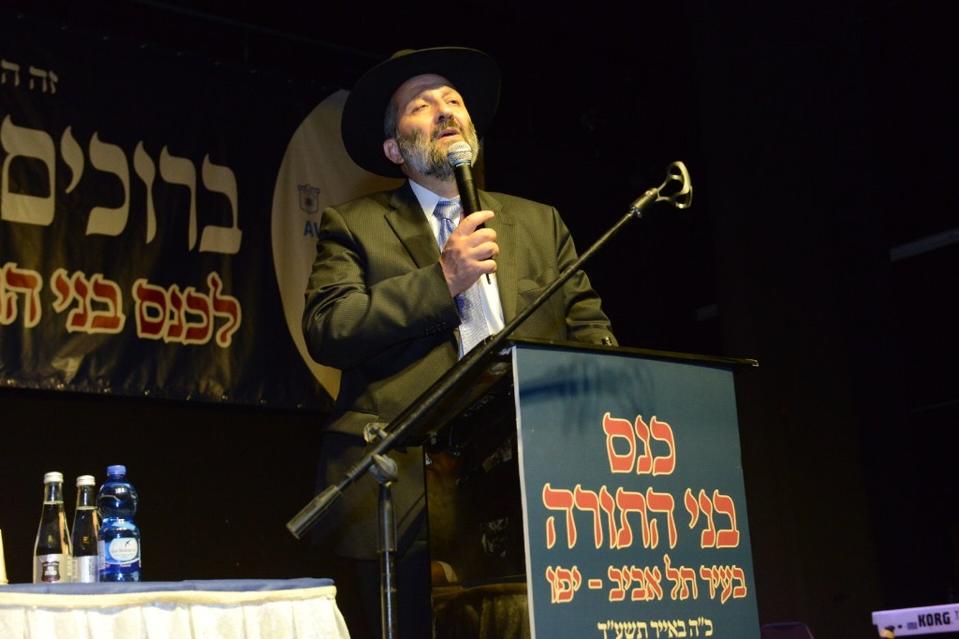 נשיא מועצת חכמי התורה והראשל"צ חיזקו את תושבי תל אביב