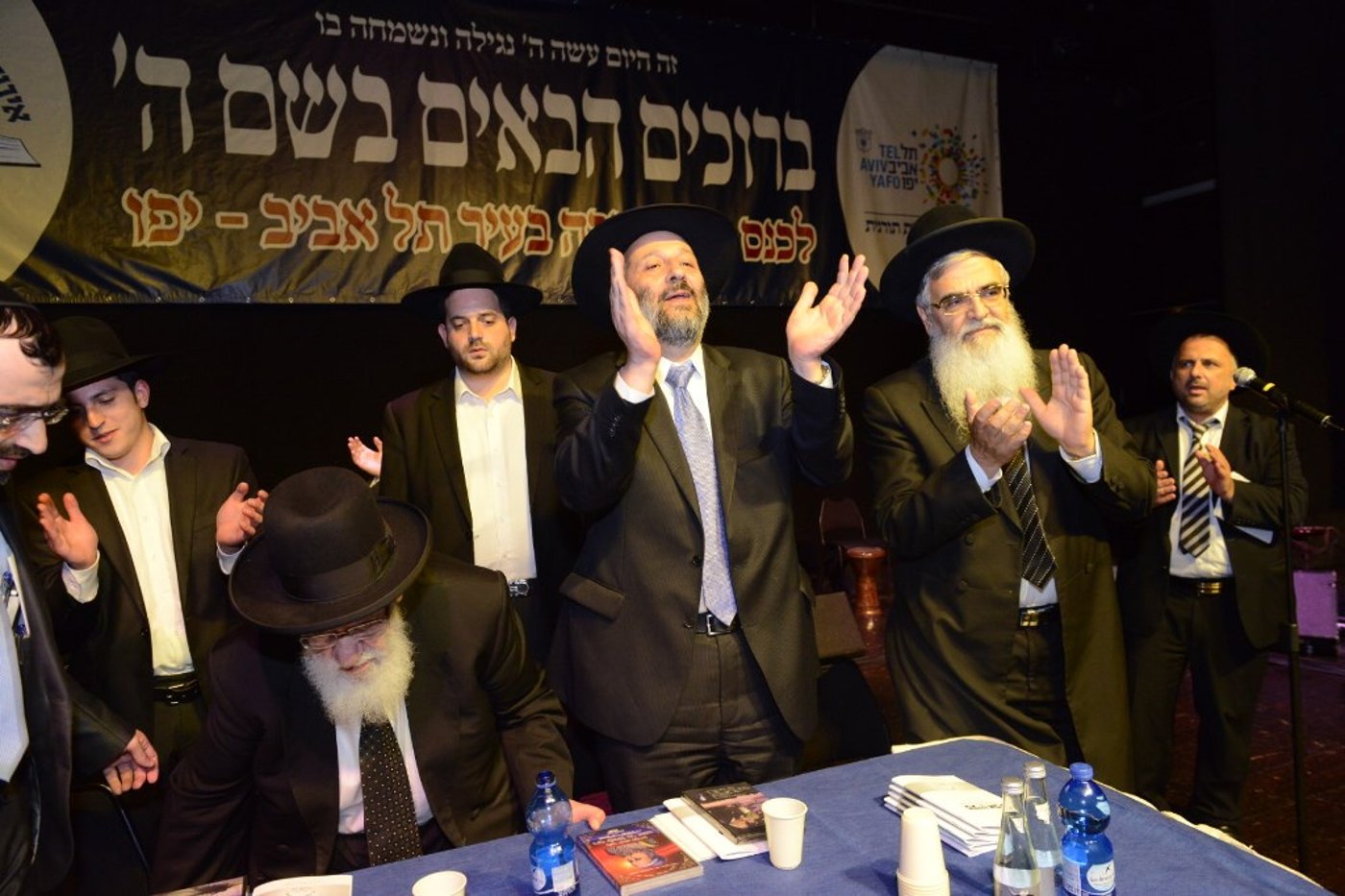 נשיא מועצת חכמי התורה והראשל"צ חיזקו את תושבי תל אביב