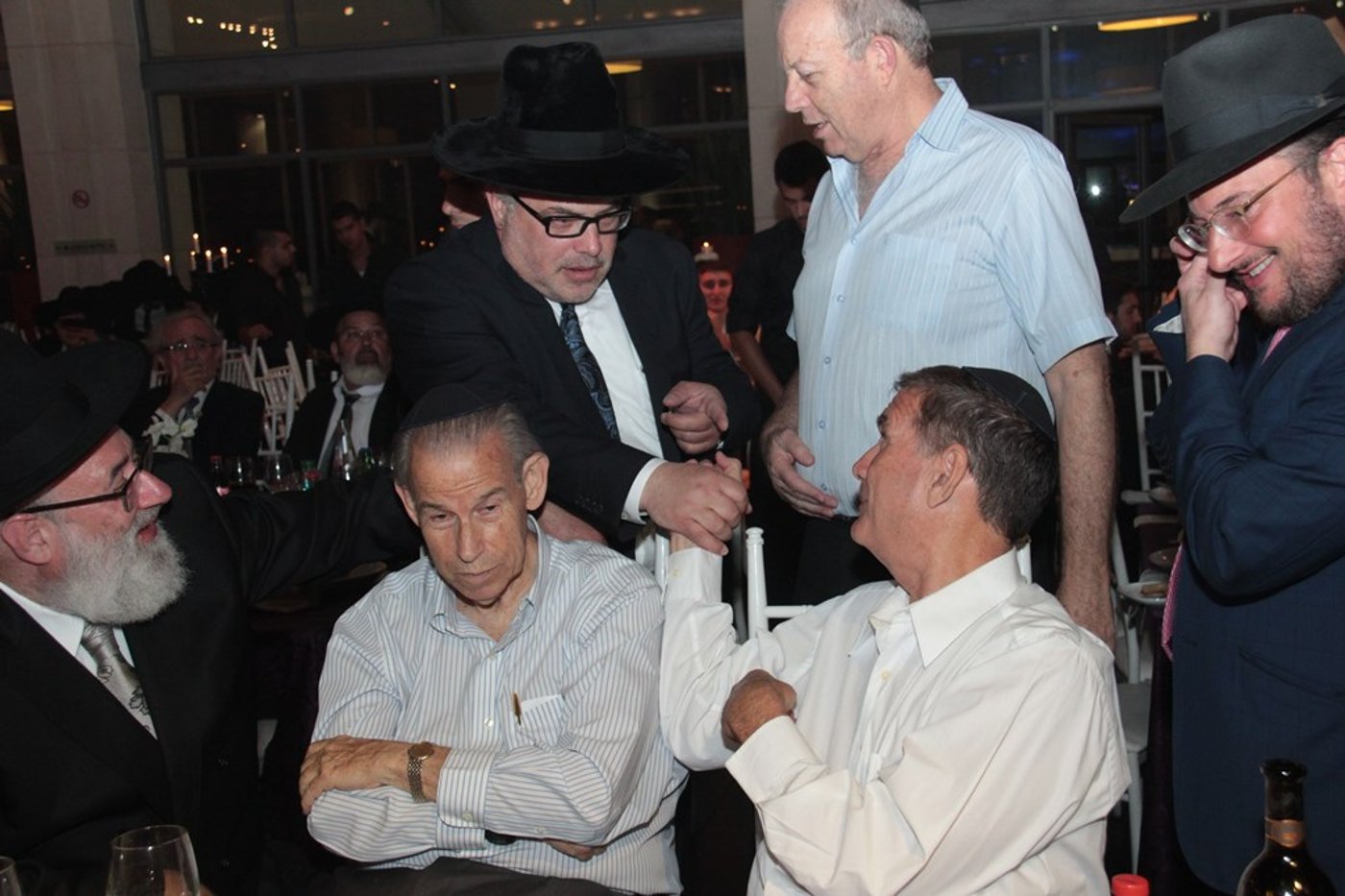 תיעוד ענק: מפגן הכוח של יו"ר ש"ס בחתונת בתו