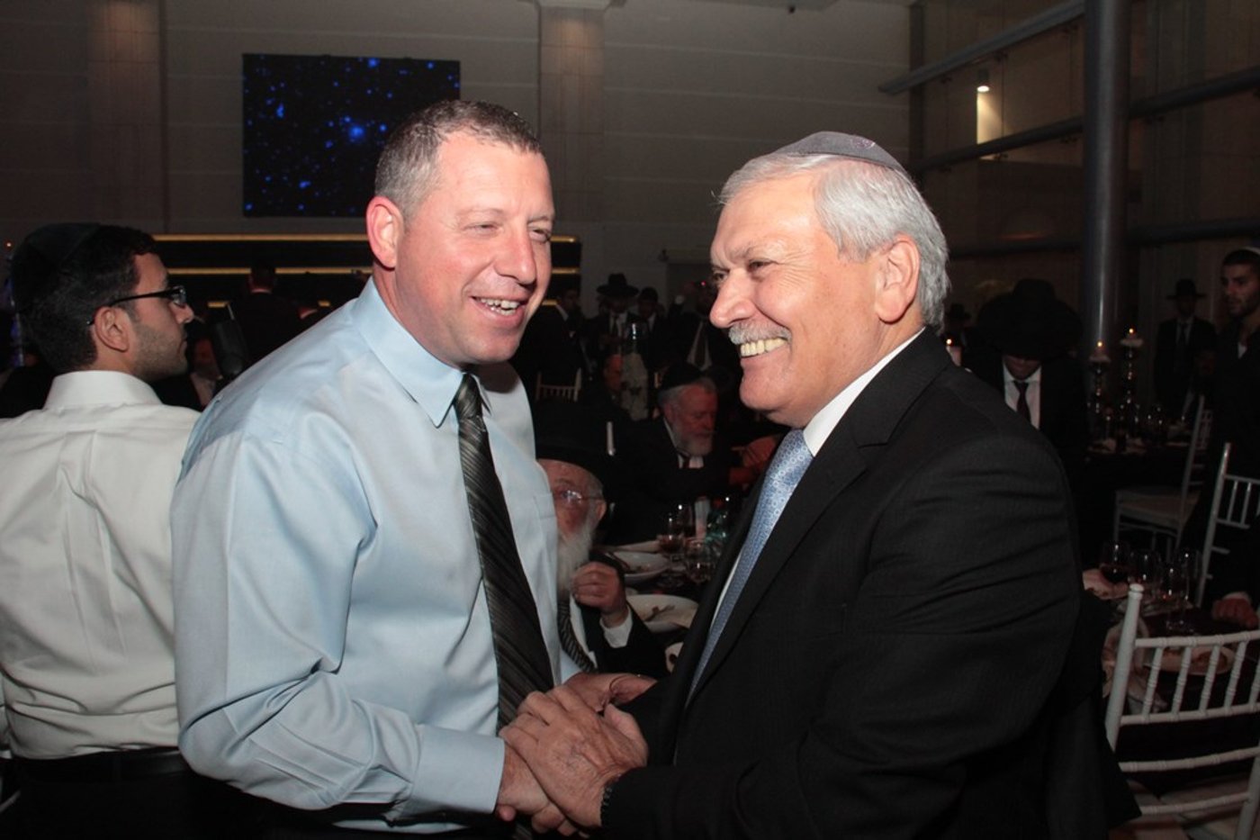 תיעוד ענק: מפגן הכוח של יו"ר ש"ס בחתונת בתו