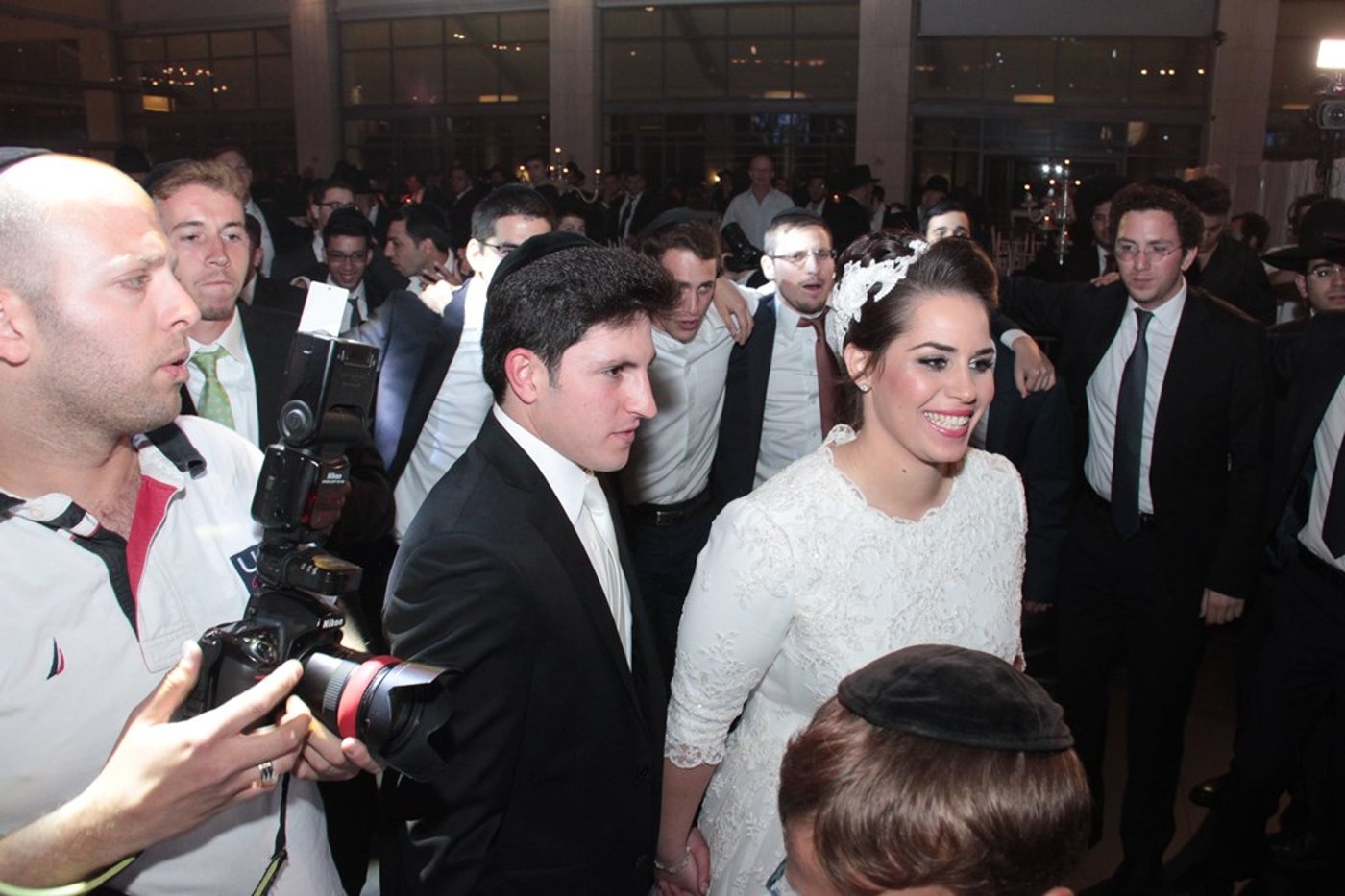 תיעוד ענק: מפגן הכוח של יו"ר ש"ס בחתונת בתו