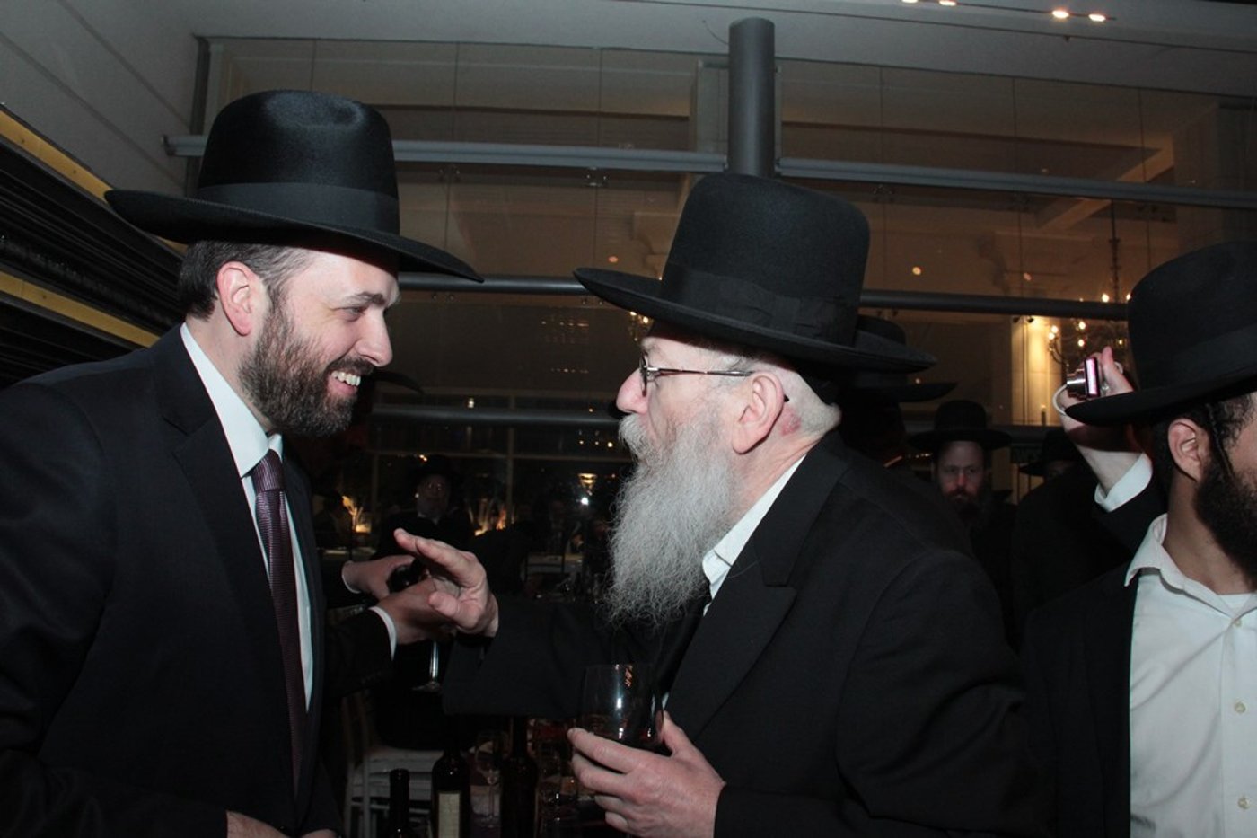 תיעוד ענק: מפגן הכוח של יו"ר ש"ס בחתונת בתו