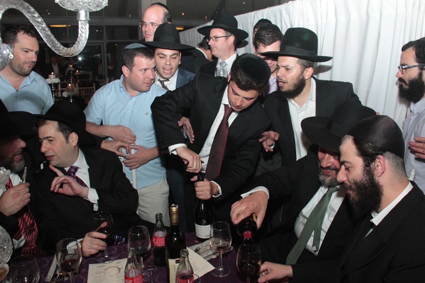 תיעוד ענק: מפגן הכוח של יו"ר ש"ס בחתונת בתו