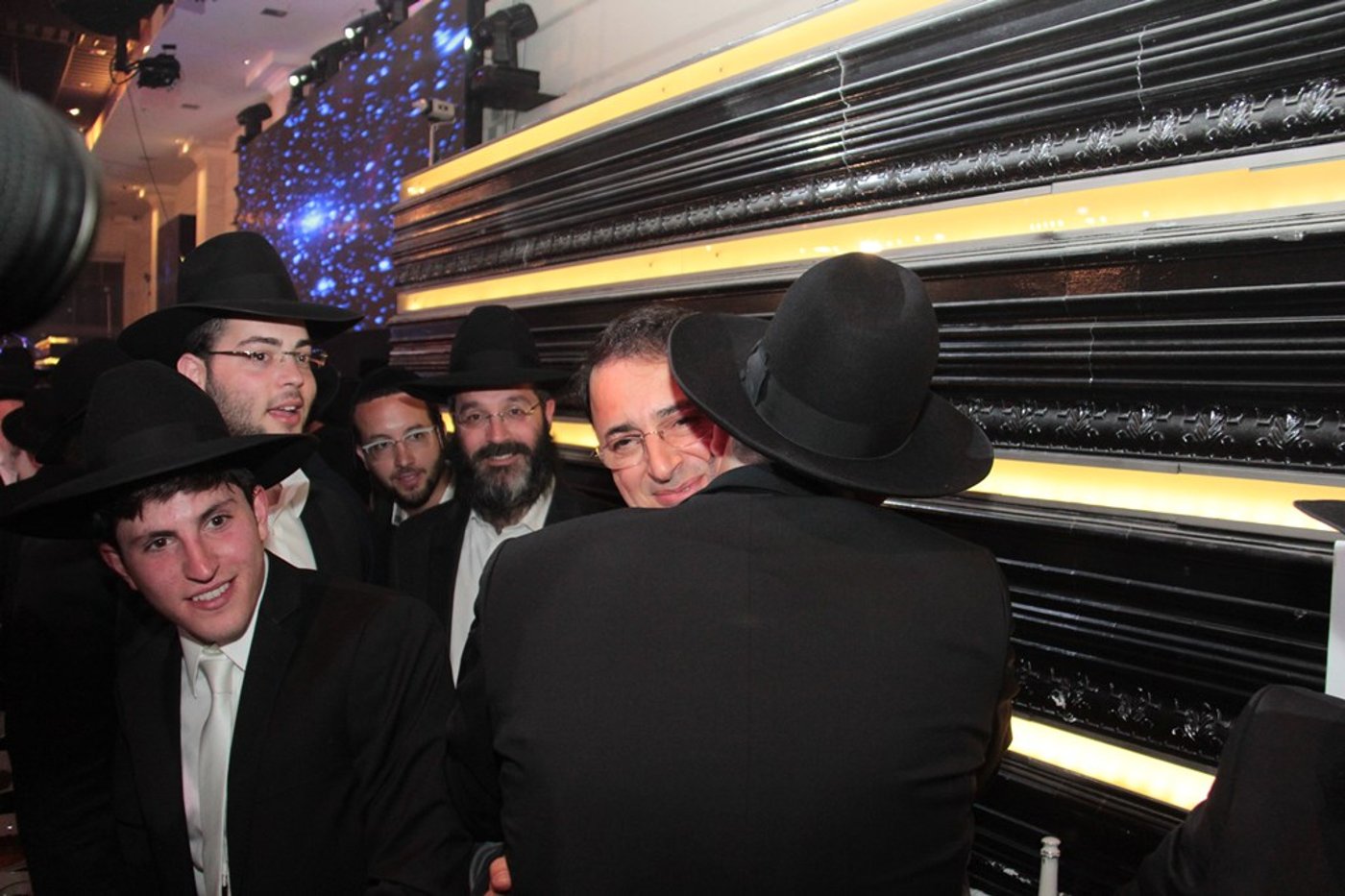 תיעוד ענק: מפגן הכוח של יו"ר ש"ס בחתונת בתו