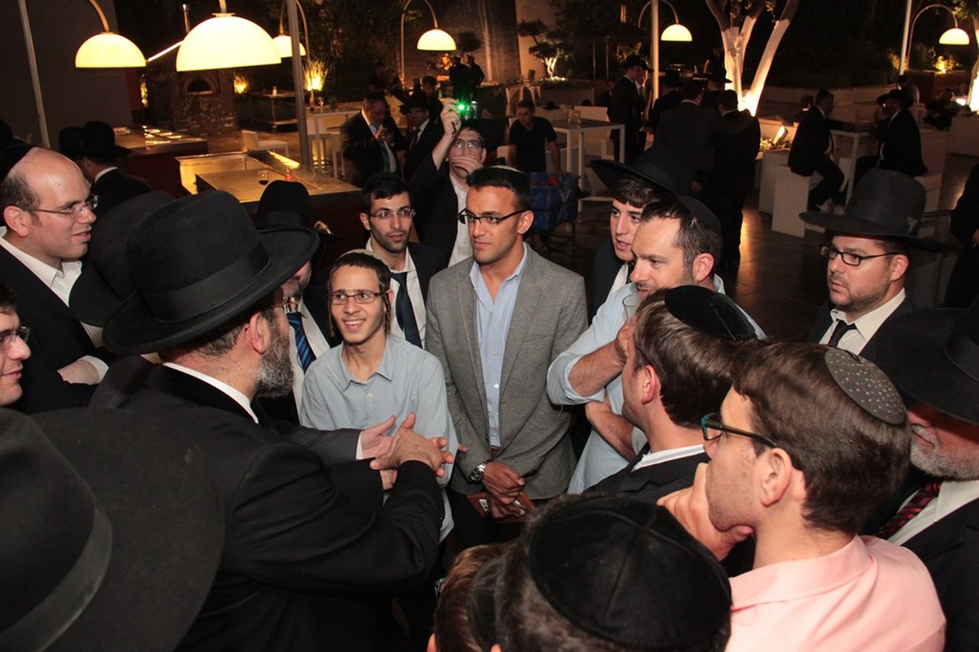 תיעוד ענק: מפגן הכוח של יו"ר ש"ס בחתונת בתו